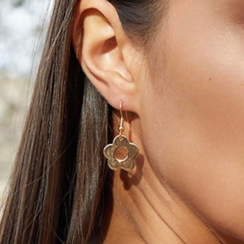 Brandy Melville Gold Floral Earrings